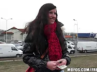 Una donna ceca vuole divertirsi