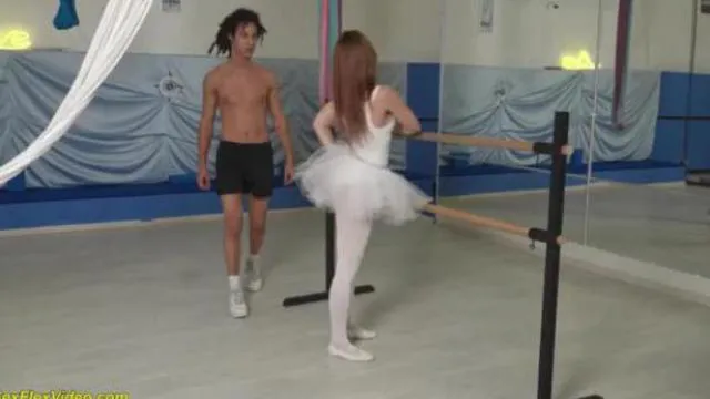 Bailarina Nicole follada